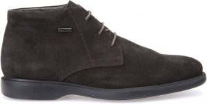 mens fall fashion essentials suede chukka boot